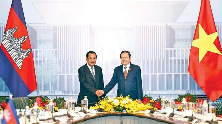 Chủ tịch Quốc hội Trần Thanh Mẫn tiếp Chủ tịch Thượng viện Vương quốc Campuchia